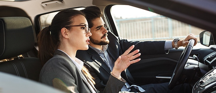 Kredyt samochodowy i leasing – podstawowe różnice