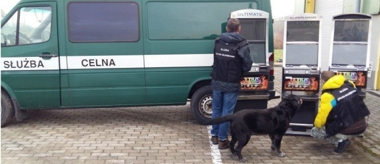  Elbląg i okolice. Ponad 4 tysiące automatów do gier czeka na zniszczenie w magazynach 