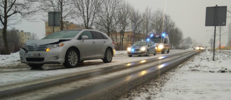 Elbląg: 20 stłuczek i pijani awanturnicy. Podsumowanie weekendu