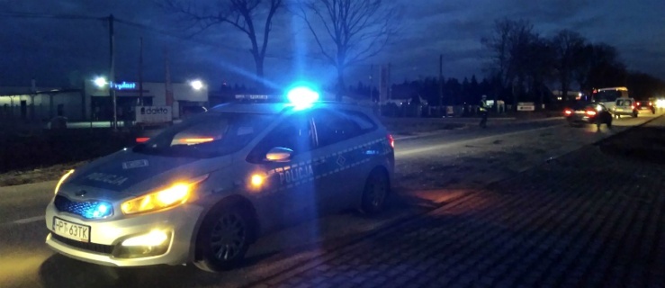 Wyjeżdżając z ul. Orlej uderzyła w radiowóz...
