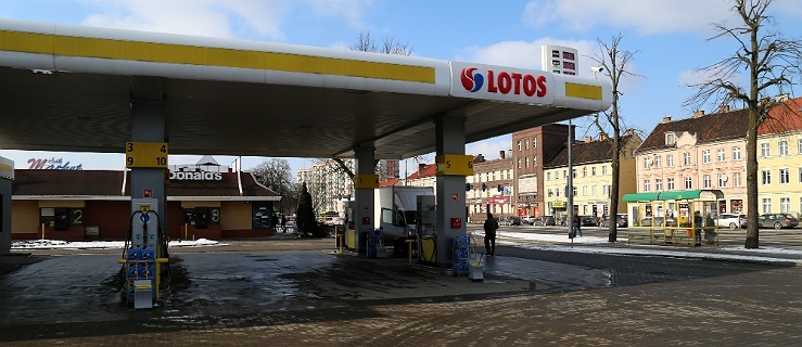 Stacja benzynowa Lotosu przy Alei Grunwaldzkiej w Elblągu,