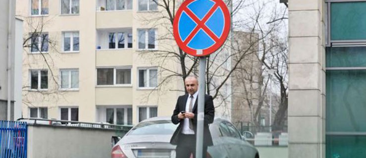 Poseł Wojciech Penkalski znów łamie przepisy drogowe