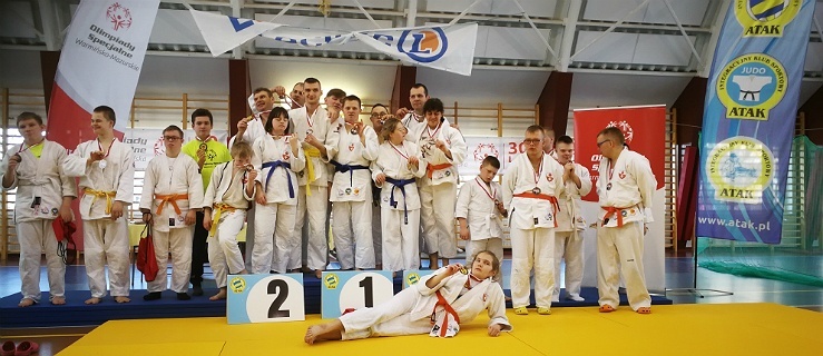 Uczestnicy III Regionalnego Warmińsko-Mazurskiego Turnieju Olimpiad Specjalnych w Judo,