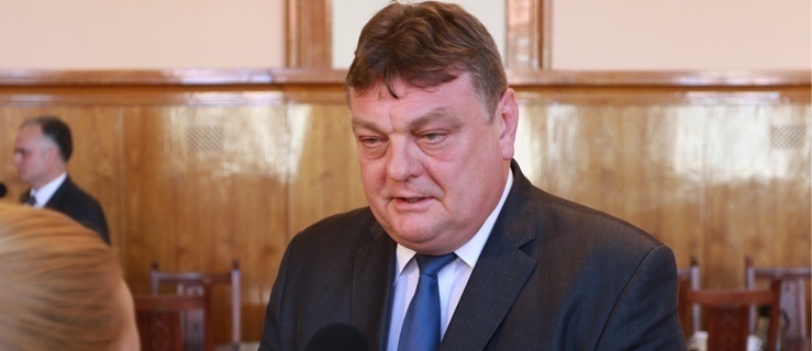 Przeczytaj o ile mniej zarobi prezydent Elbląga 
