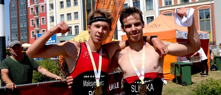 Najlepsi na dystansie 1/8 IM: Tomasz Maksymowicz i Jakub Śliwka (obaj UKS G-8 Bielany Warszawa, odpowiednio: 2. i 1. miejsce)