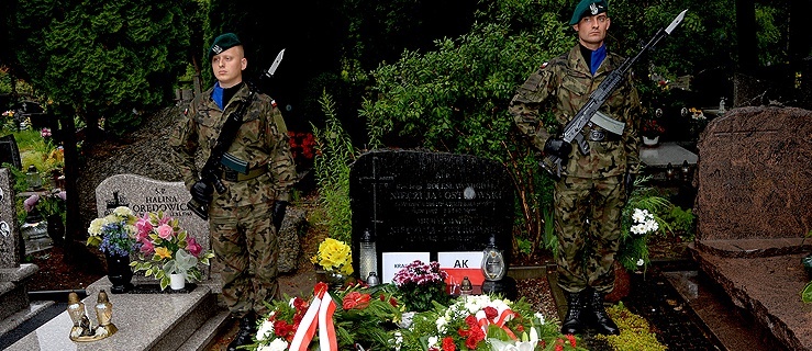 Elblążanie uczcili pamięć gen. Bolesława Nieczuja-Ostrowskiego w 10. rocznicę śmierci (+ zdjęcia)
