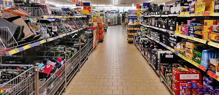Ostróda. 59-latka ukradła z supermarketu towary o wartości ponad 700 zł