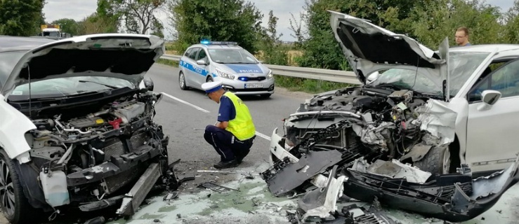 Wypadek na „siódemce”. Dwoje dzieci w szpitalu 