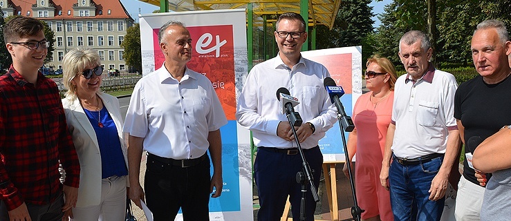 To im zawdzięczamy tańsze bilety. PiS wprowadza program Elblążanin Plus (+ zdjęcia)