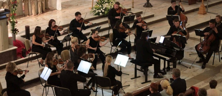 Elbląska Orkiestra Kameralna podbiła Łomżę muzyką filmową
