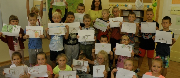 „Sokoliki”, uczniowie klasy II a Szkoły Podstawowej Nr 4 w Elblągu w świecie mapy