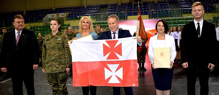 Elbląskie technikum drugą szkołą w Polsce noszącą tak zaszczytne imię (+ zdjęcia)