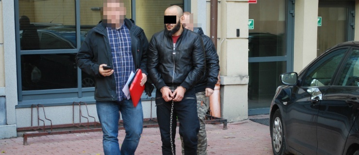 Dwóch Rosjan brutalnie pobiło i okradło Australijczyka