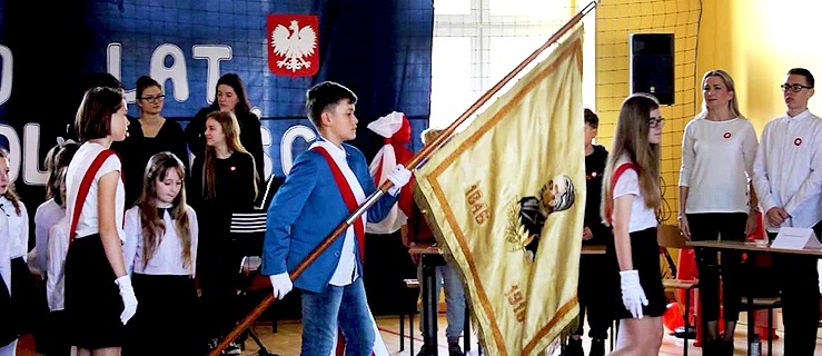 Sto argumentów za współczesnym patriotyzmem na 100-lecie odzyskania niepodległości przez Polskę