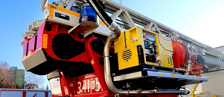 Samochód specjalny z nowoczesną drabiną mechaniczną SD 37 jest już w Elblągu w JRG nr 1 przy ul. Bema