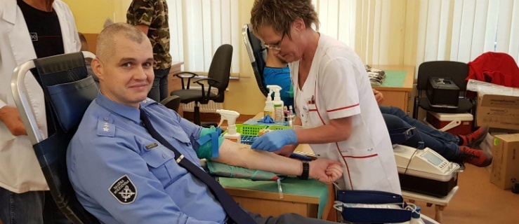 Elbląg, Braniewo. Funkcjonariusze ratują ludzkie życie 