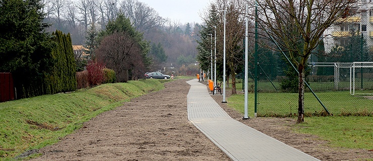 Elblążanie cieszą się już nowym połączeniem pieszym (+ zdjęcia)