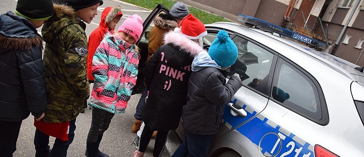 Elbląg. Dzieci odwiedziły elbląską komendę policji