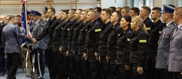 W sylwestra  ślubowanie  policjantów, także elbląskich 