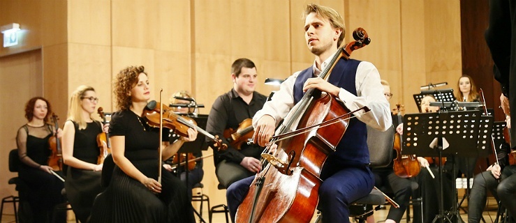 Występował w Carnegie Hall, a teraz z elbląskimi kameralistami