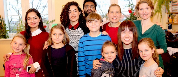 Wolontariusze z dalekich krajów uczyli języka angielskiego w elbląskiej „Czwórce” (+ zdjęcia)