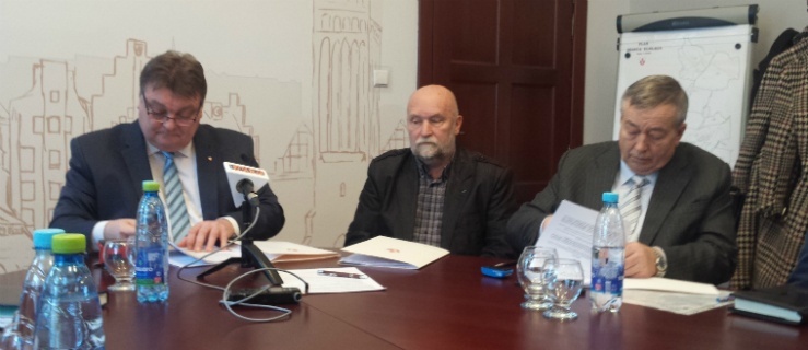 Na zdjęciu od lewej: Witold Wróblewski, Mirosław Markiewicz i Wacław Chamerski