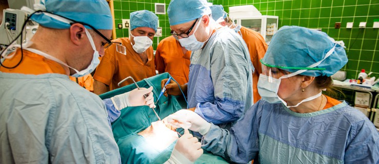 Tego nie widziałeś. Amputacja i rekonstrukcja piersi. Uwaga drastyczne zdjęcia