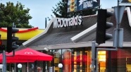 Kolejki do restauracji McDonald's w pierwszy dzień swiąt. Nasz Czytelnik: To upadek świątecznej tradycji