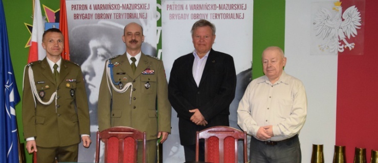 Terytorialsi na lotnisku. Współpraca z aeroklubem
