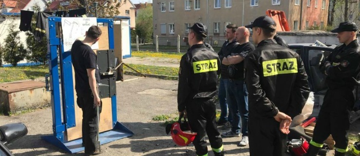 Elbląg. O tym jak siłowo otwierać drzwi 