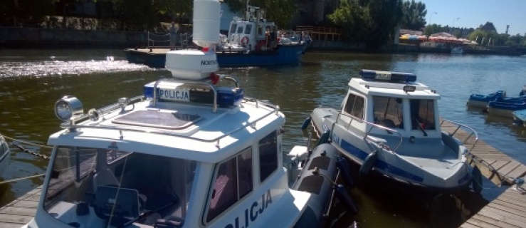 Elbląg: Policyjne łodzie Parker i Harpun na tropie kłusowników 
