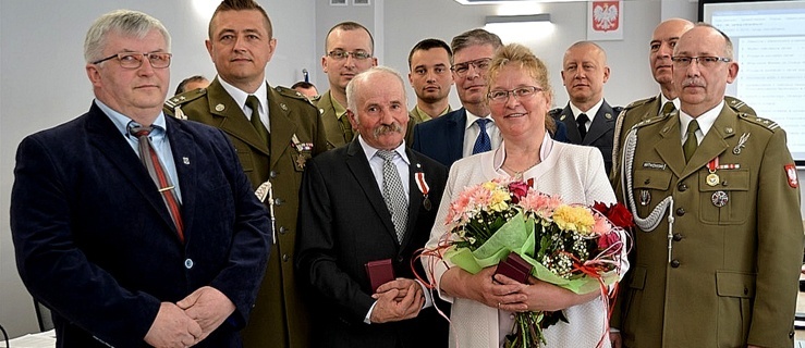 Srebrny medal „Za zasługi dla obronności kraju