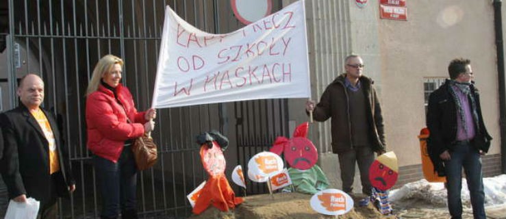 Kazimierz Falkiewicz w akcji Ruchu Palikota pod Urzędem Miejskim