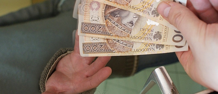 Z mieszkania elblążanki skradziono znaczną sumę pieniędzy. Nieznajome użyły podstępu