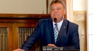 Prezydent Elbląga z wotum zaufania i absolutorium. Długa debata w sprawie raportu o stanie miasta
