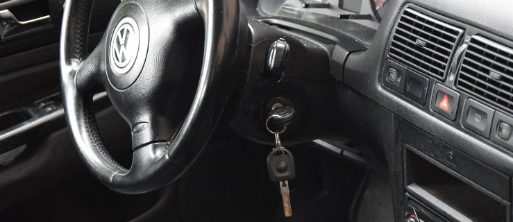 Elbląg: Zostawiła samochód z kluczykami przed sklepem i auto zniknęło 