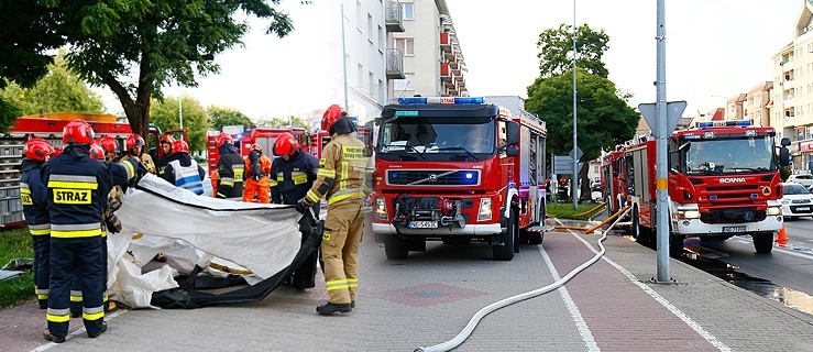 Wyciek niebezpiecznej substancji w pralni przy ul. Hetmańskiej. Dwie osoby w szpitalu (+ zdjęcia)