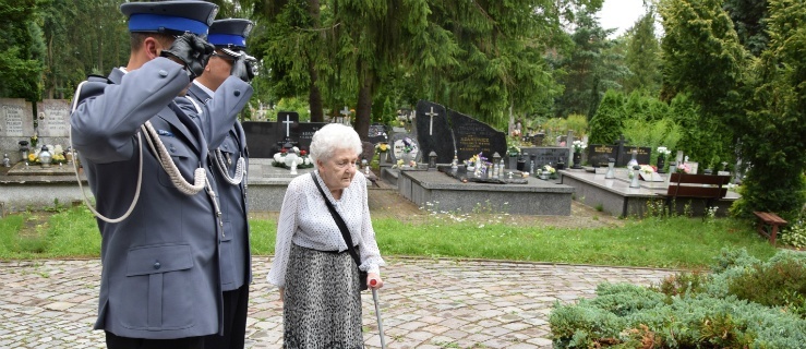 Elbląg. Pamięć o policjancie zamordowanym przez NKWD trwa (zdjęcia archiwalne)