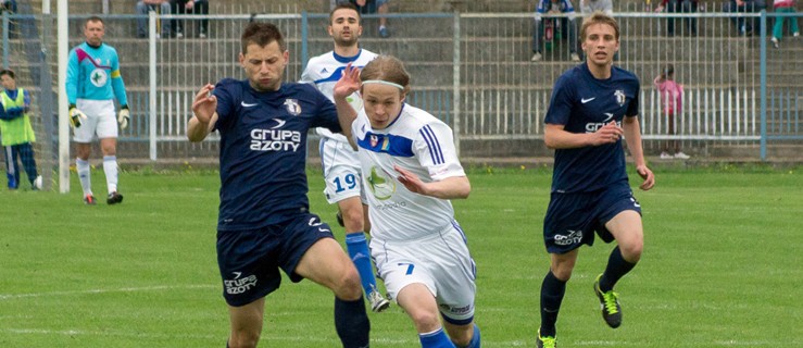 Elbląscy piłkarze lubią się dzielić: Olimpia Elbląg - Unia Tarnów 1:1