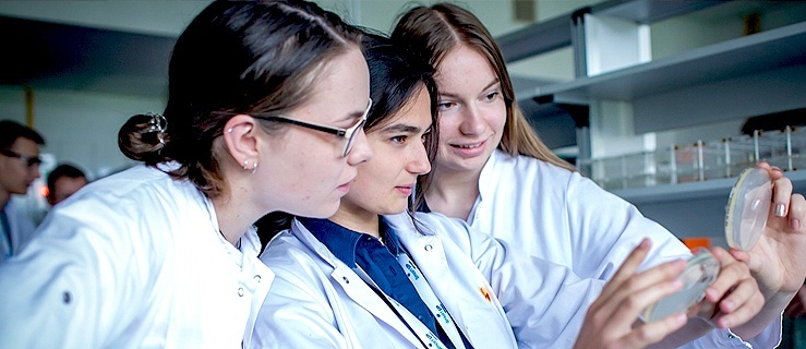 Jesteś ściśle uzdolniony? – zostań stażystą Uniwersytetu ADAMED SmartUP