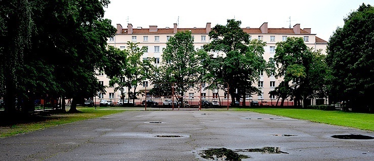Elbląg. Przetargowe losy trzech szkolnych boisk 