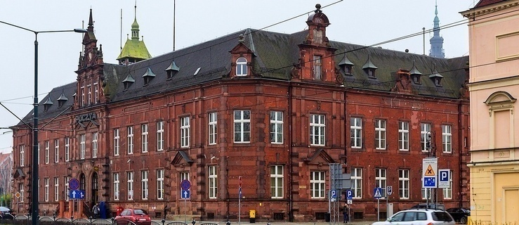 Elbląg. Wiadomo ile zapłaci Urząd Miejski za usługi pocztowe 