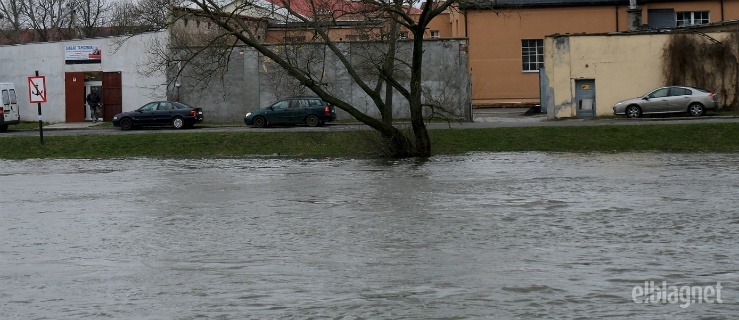 Elbląg. Sprowadzono sonar do poszukiwań  zaginionego