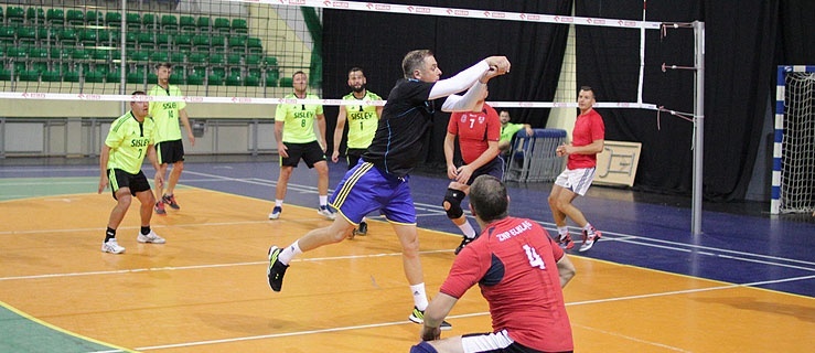 Ruszyła siatkarska liga MOSiR