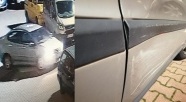 Czytelniczka szuka sprawcy, który uszkodził jej auto na parkingu przy Al. Grunwaldzkiej (+ zdjęcia)