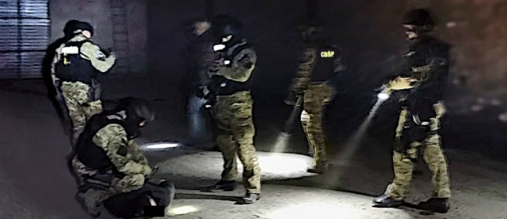 Elbląscy funkcjonariusze w akcji rozbicia mafii paliwowej. Chodzi o ponad 100  milionów zł  