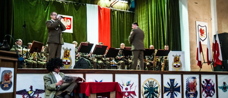 Wojskowa Orkiestra w swoim żywiole, czyli na scenie. Zobacz zdjęcia