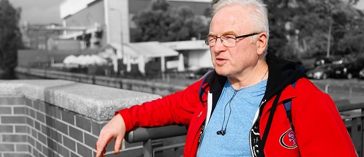Pan Mariusz na Moście Niskim w Elblągu – w miejscu, które przypomina mu bardzo trudne chwile