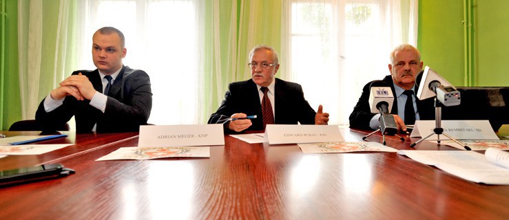 Od lewej: Adrian Meger (KNP), Edward Pukin (PJN), Stefan Rembelski (SD)