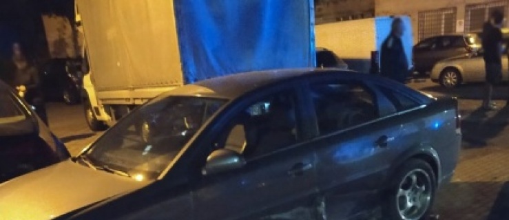 Pijany kierowca uszkodził cztery samochody